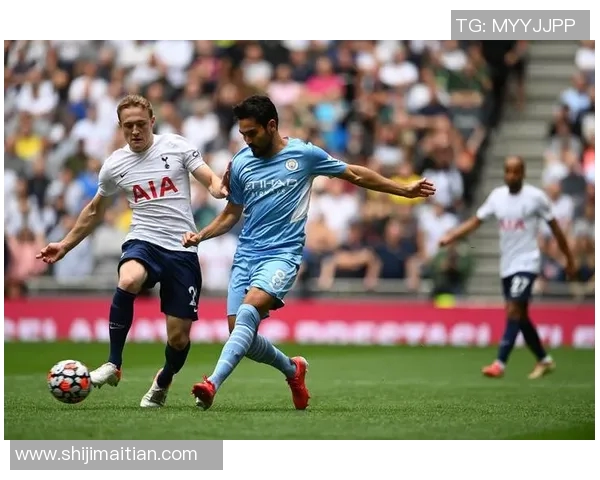 尤文图斯与热刺在球场上的激烈对决与精彩瞬间回顾