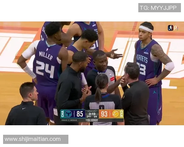 骑士与黄蜂精彩对决回放分析全场亮点与关键时刻回顾 骑士与黄蜂精彩对决回放分析全场亮点与关键时刻回顾