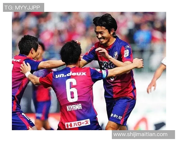 琉球队与冈山绿雌的激烈对决展现足球魅力与团队精神 琉球队与冈山绿雌的激烈对决展现足球魅力与团队精神