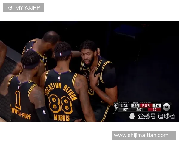 雄鹿与奥兰多激战正酣比分胶着引发球迷热议