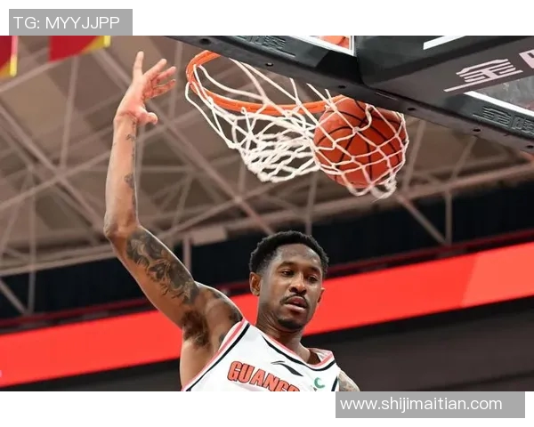 马尚布鲁克斯:从篮球场到商业舞台的多元化人生之路 马尚布鲁克斯:从篮球场到商业舞台的多元化人生之路