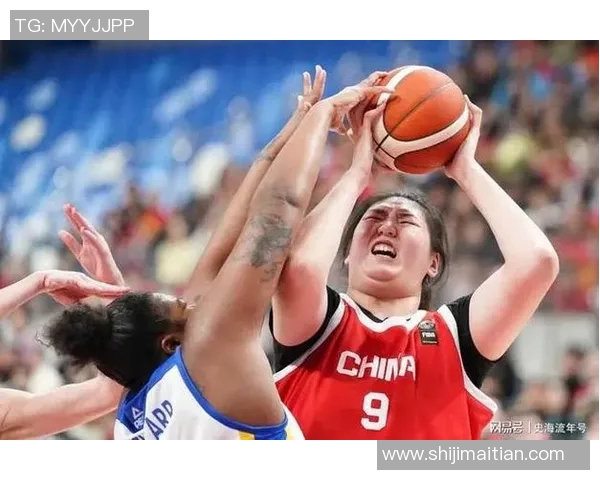 沈阳女篮与河南女篮激战正酣谁能在赛场上笑到最后