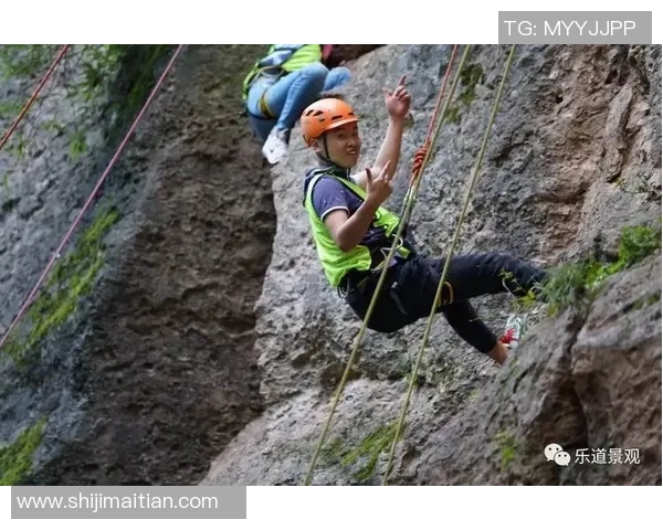 深圳攀岩队心理素质揭秘：如何在高峰挑战中保持冷静与专注